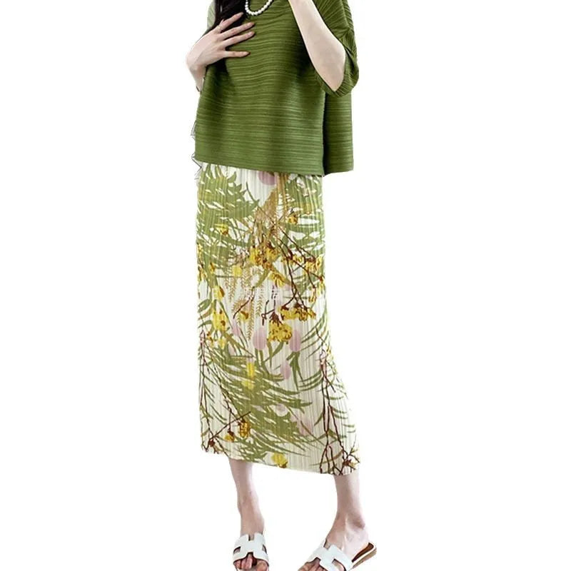 Women's Plus Size Summer New Arrival Elegant Classic Pleated Texture Lazy Style Floral Print Slit High Waist Slimming Skirt