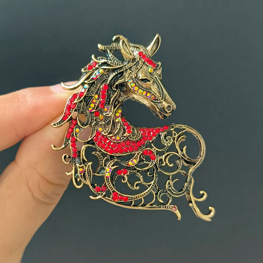 Beaut&Berry Vintage Rhinestone Horse Head Brooches for Women Zodiac Animal Pins Casual Party Accessories New Year Gifts Friends