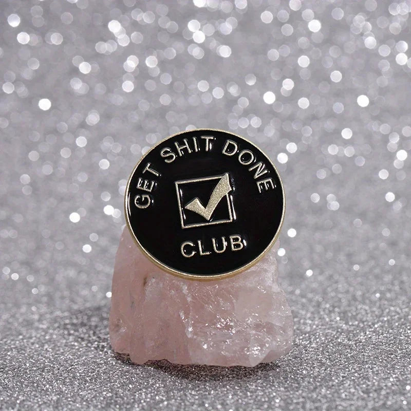 Creative Personality English Club Black Circular Brooch Fashionable Versatile Metal Badge Accessory