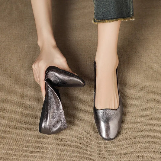 Soft Leather Flat Shoes Women 2026 New Spring and Autumn French Retro Square Toe Shallow Mouth Slip-on Single Shoes