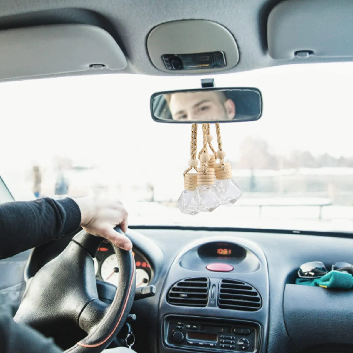20pcs Car Diffuser Bottle Hanging Car Air Freshener Empty Air Freshener Car Perfume Diffuser Refillable Perfume Bottle(8ml)