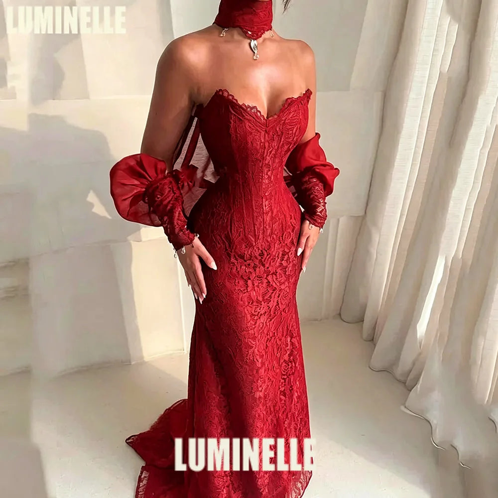 Customized Wedding Party Dresses Elegant Black Lace Formal Occasion Halter Bubble Sleeve Sheath Sexy Cocktail Dress for Women