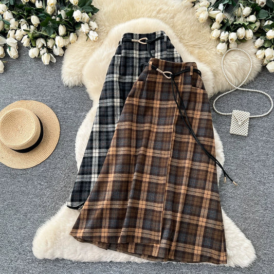 Women's Plaid A-Line Skirt with Waist Detail