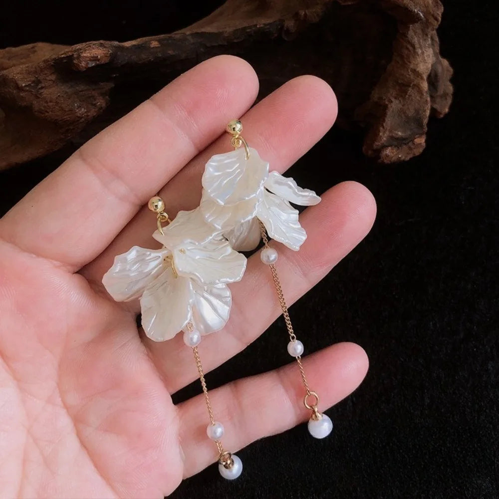 Exquisite Temperament Eternal Flower White Petals Pearl Long Tassels Dangle Earrings for Women Bride Wedding Charm Jewelry Gifts