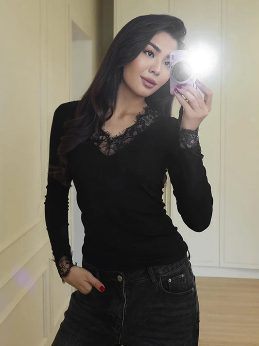 Women's Lace-Trim V-Neck Long-Sleeve Top