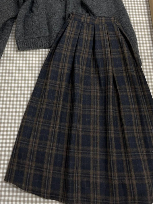 Retro Woolen Skirt High Waist Wide Hem for Women Autumn Winter Plaid A-Line Midi Skirt Commute Style Casual Fit