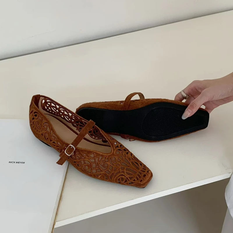SUOJIALUN New Brand Women Flat Shoes Fashion Hollow Out Shallow Slip On Ladies Elegant Boat Shoes Square Low Heel Single Shoes