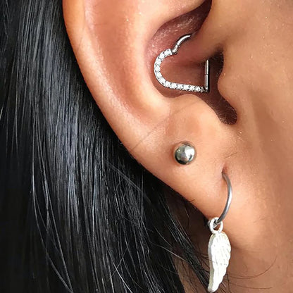 Right Grand ASTM F136 Titanium Daith Heart Earring Hoop Cartilage Tragus Helix Rings Hinged Segment Hoop with Clear CZ