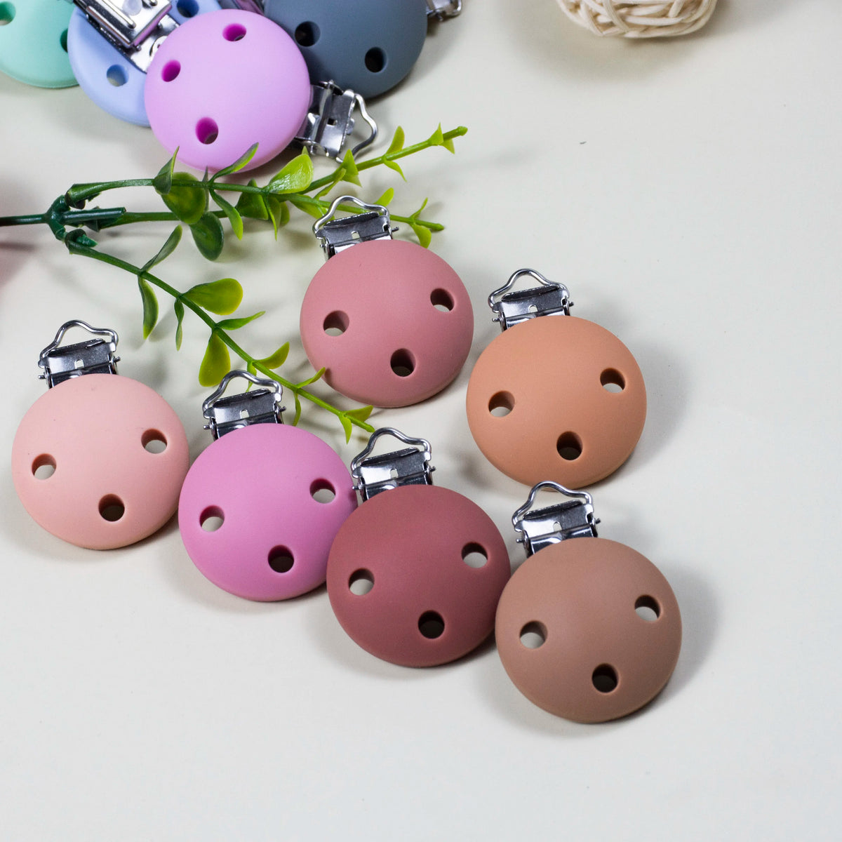 10 PCS 35 MM Round Silicone Clips BPA Free Baby Teething Teether Necklace Accessories Infant Pacifier Holder Chain Nipple DIY