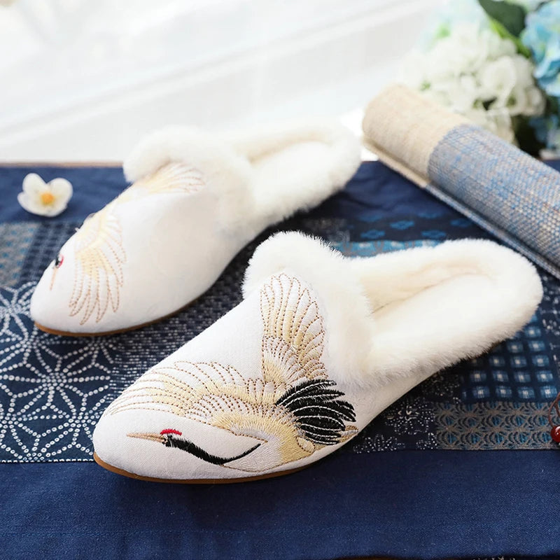 Veowalk Winter Warm Plush Lined Women Cotton Embroidery Flat Mules Comfortable Soft Light Ladies Pointy Toe Slippers Shoes White