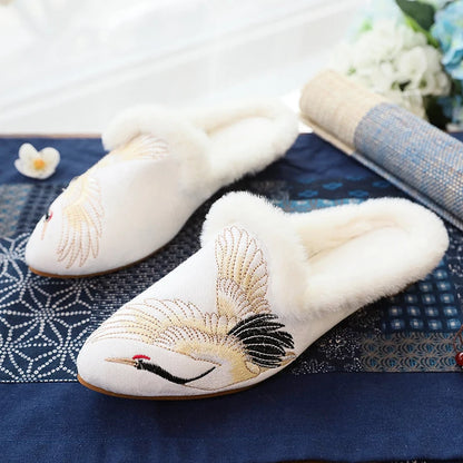 Veowalk Winter Warm Plush Lined Women Cotton Embroidery Flat Mules Comfortable Soft Light Ladies Pointy Toe Slippers Shoes White