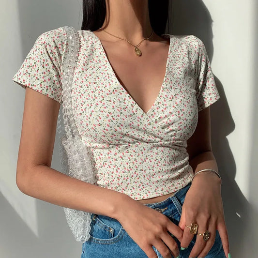 Women's Floral V-Neck Short-Sleeve Top
