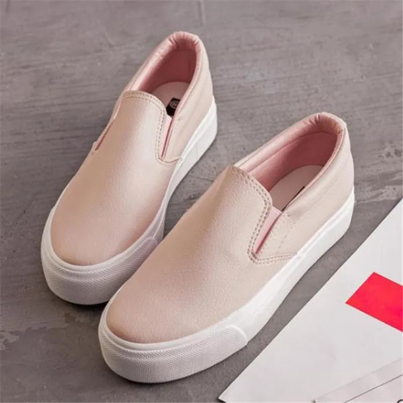 NEW Hot Fashion Brand Women Cartoon Loafers Flats Shoes Woman Casual Slip On Platform Shoes Ladies Comfort Shoes Size 35-40
