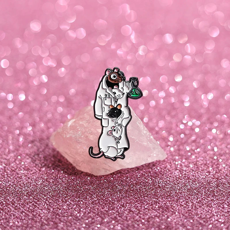 Cartoon Science Lab Mouse Enamel Pin Chemistry Laboratory Scientist Pharmacist Brooch Lapel Badge Jewelry Gift For Students
