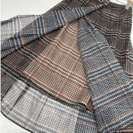 Lightweight Retro Plaid Mesh Midi Skirt with a Mid-Rise Versatile and Fashionable