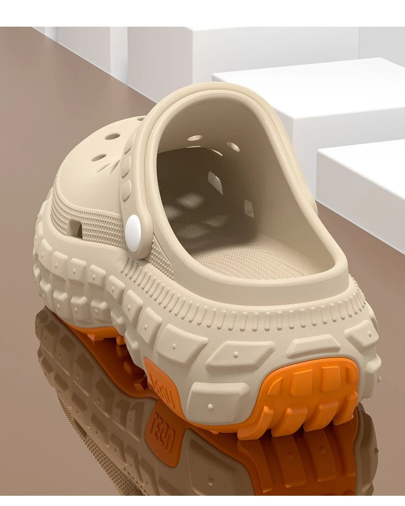 Thick soled perforated shoes for men's summer new trend slip resistant wear-resistant and odorless sandals for driving