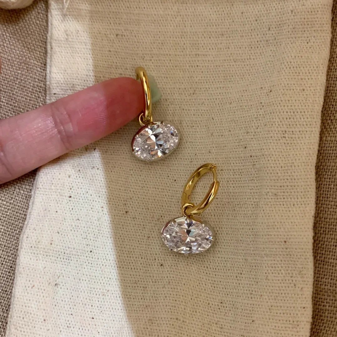Fresh elegant simple earring Drape high-end fashion oval diamond pendant earrings for women suitable for daily jewelry gifts