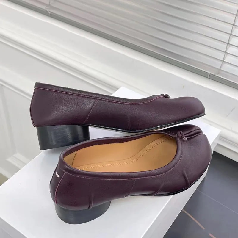 New Summer Microfiber Leather Split Toe Women Pumps Fashion Pleated Designer Low Heeled Tabi Soft Soles Loafers Casual Shoes