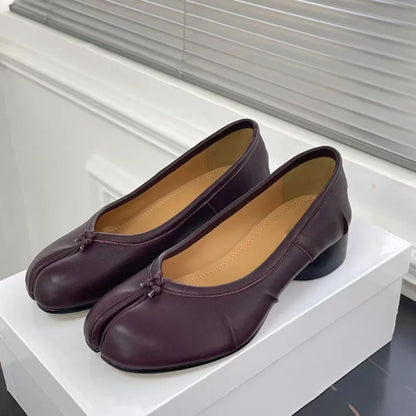 New Summer Microfiber Leather Split Toe Women Pumps Fashion Pleated Designer Low Heeled Tabi Soft Soles Loafers Casual Shoes