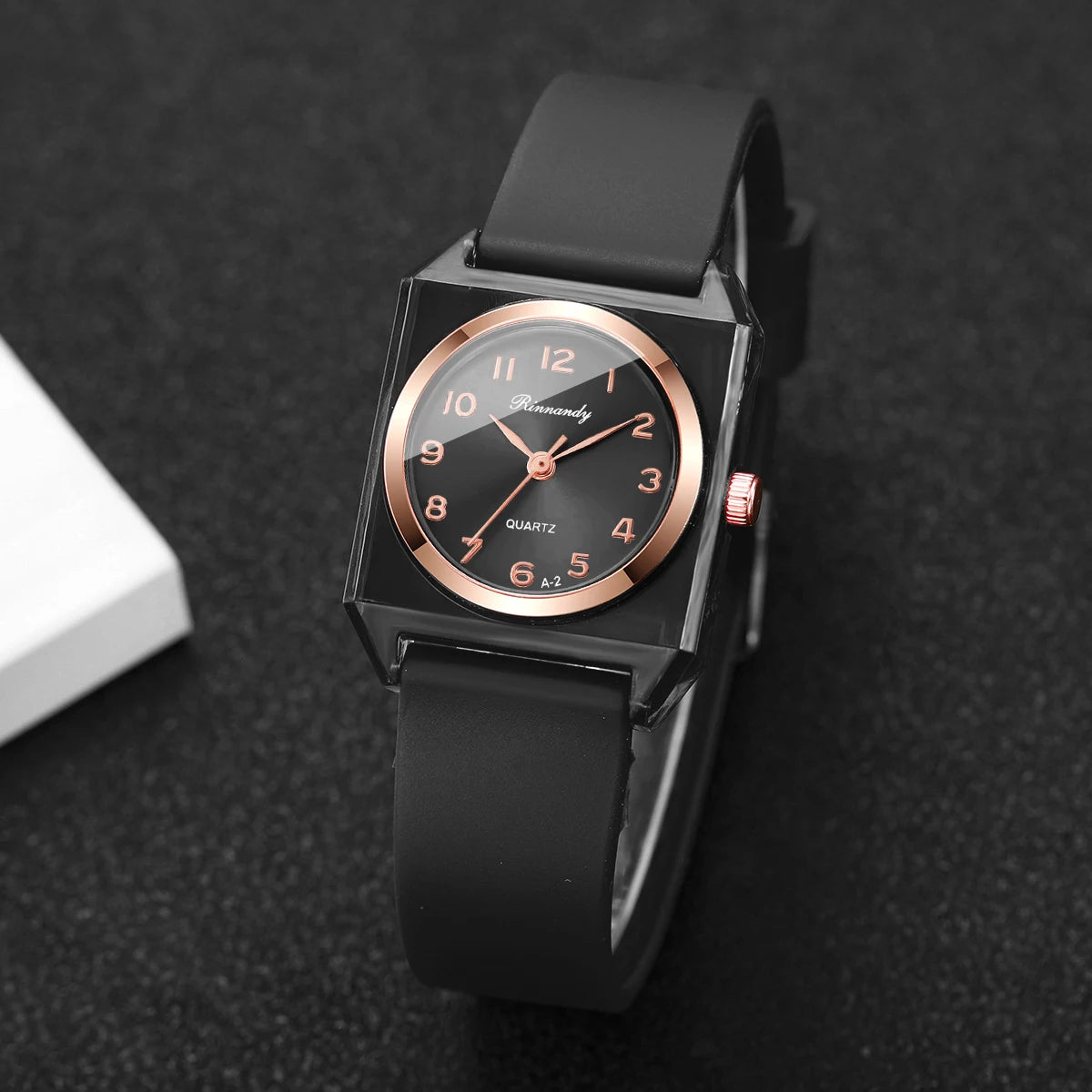 Fashion Square Women Watches Casual Silicone Band Ladies Quartz Wristwatches Relogio Feminino Clock Gift (Without Box)