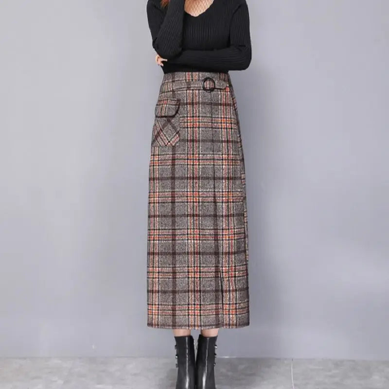 Women's Plaid Straight Skirt with Waist Detail