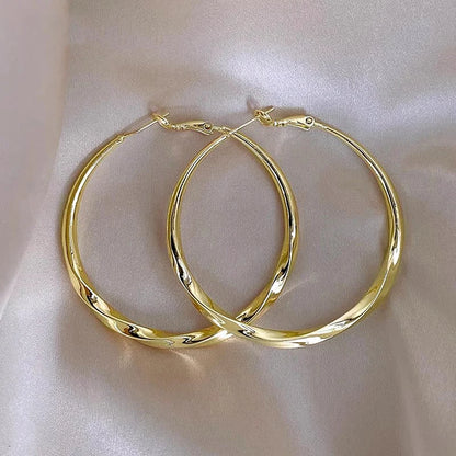 Huitan Trendy Simple Style Silver Color/Gold Color Big Hoop Circle Earrings For Women Wedding Daily Party Versatile Accessories