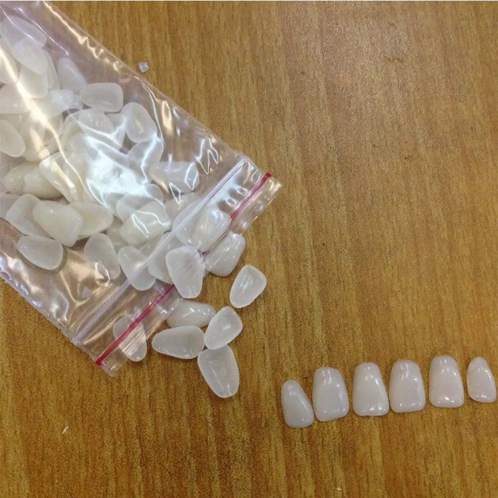 70PCS/Package Beauty Veneers Whitening Ultra-Thin Porcelain Teeth Resin Teeth Upper Anterior Dental Films