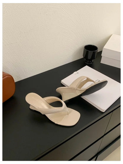 Women's Toe-Post Heeled Sandals in Style Options