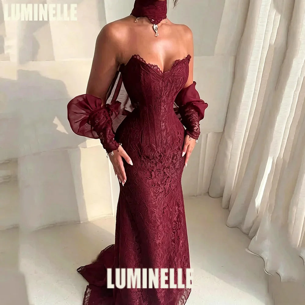 Customized Wedding Party Dresses Elegant Black Lace Formal Occasion Halter Bubble Sleeve Sheath Sexy Cocktail Dress for Women