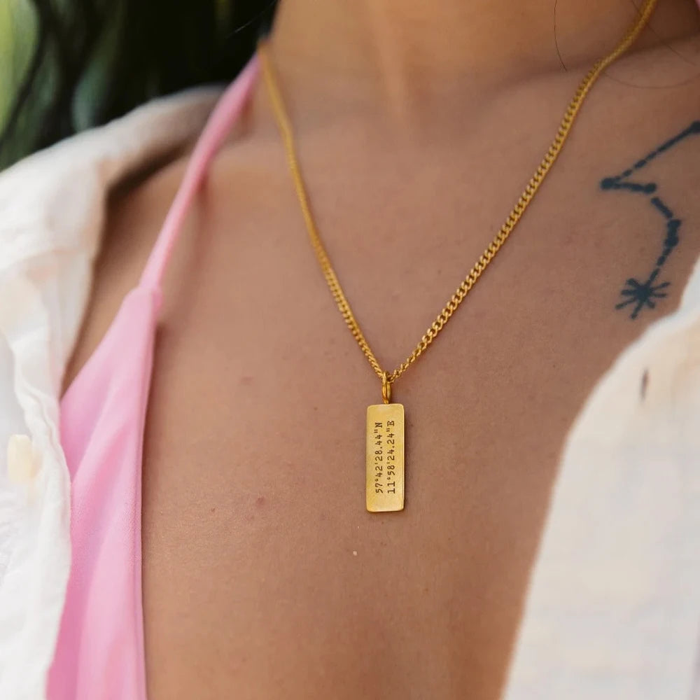 Custom Minimal Bar Name Necklace Engraved Text Pendant Couples Jewelry Gift Personalized Stainless Steel Jewelry For Women Men