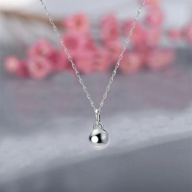 Romantic Heart Necklace Elegant for Valentine's Day Women's Love Pendant Jewelry Anniversary Gift Daily Wear Accessories