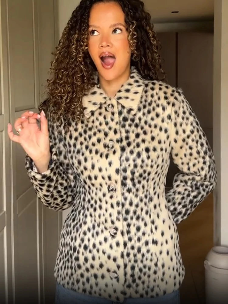 Vintage Dalmatian Spotted Faux Fur Coat Women Round Neck Button Front Loose Short Fuzzy Jacket Winter Warm Street Outerwear
