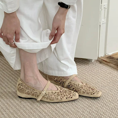SUOJIALUN New Brand Women Flat Shoes Fashion Hollow Out Shallow Slip On Ladies Elegant Boat Shoes Square Low Heel Single Shoes