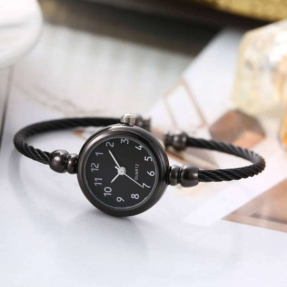 Casual Luxury Bangle Bracelet Retro Alloy Quartz Watch Wristwatch Chain Watches Ladies