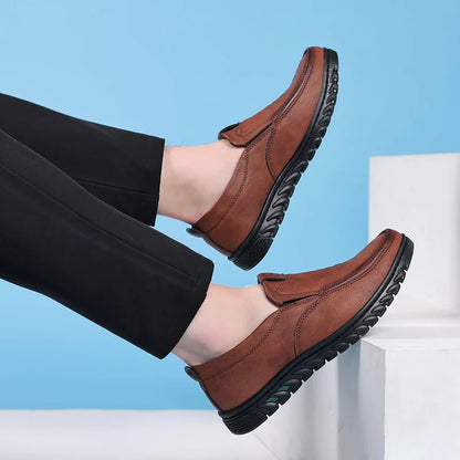 Leather Men Casual Shoes Brand Formal Mens Loafers Moccasins Breathable Slip on Retro Driving Shoes Men Sneakers Plus Size 39-48