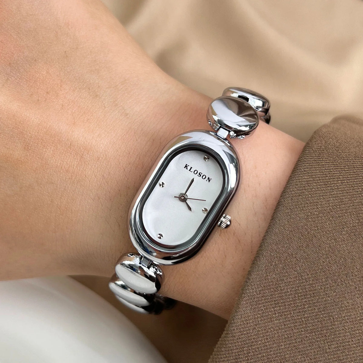 Women's Watches Oval Dial Round Bead Bracelet Fashion Versatile Light Luxury Waterproof Quartz Wristwatch
