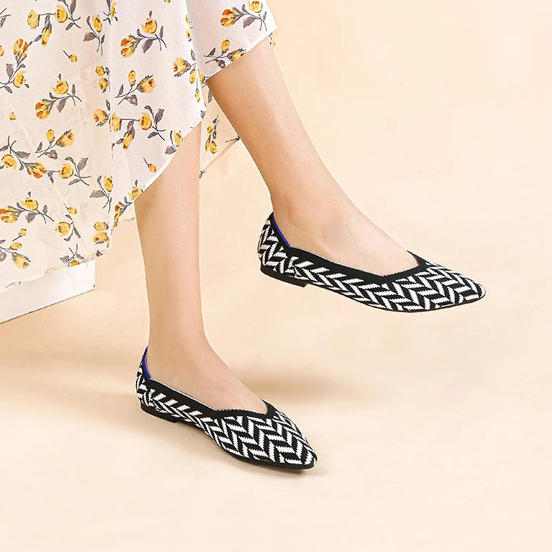 Women's flat shoes 2025 new fashionable patterns with various beautiful colors knitted breathable shoes