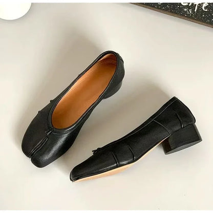 New Summer Microfiber Leather Split Toe Women Pumps Fashion Pleated Designer Low Heeled Tabi Soft Soles Loafers Casual Shoes