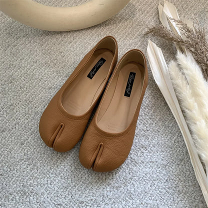Women's Leather Toe Separator Loafers Flat Comfortable Slip-On Breathable Casual Shoes