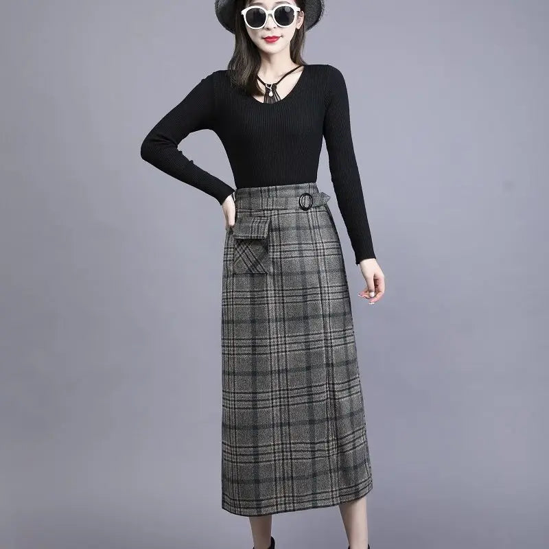 Women's Plaid Straight Skirt with Waist Detail
