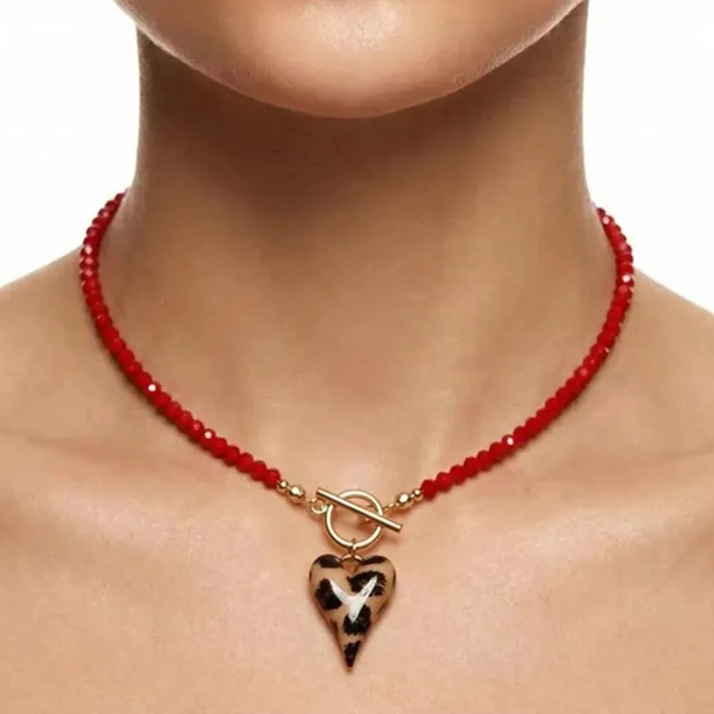 Retro Geometric Creative Leopard Heart Pendant Necklace 2026 Simple Sweet Red Crystal Beaded Girl Fashion Charm Jewelry