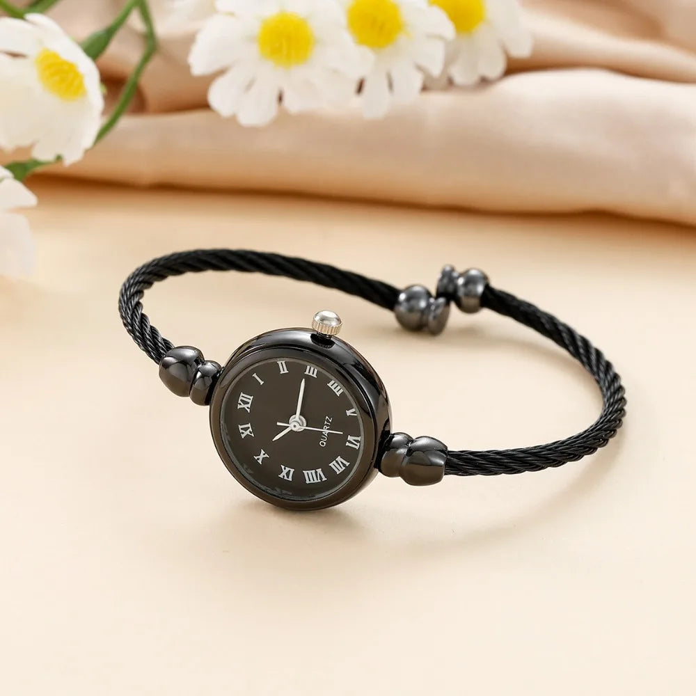Casual Luxury Bangle Bracelet Retro Alloy Quartz Watch Wristwatch Chain Watches Ladies