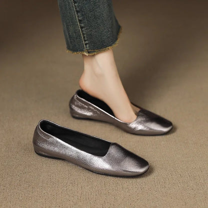 Soft Leather Flat Shoes Women 2026 New Spring and Autumn French Retro Square Toe Shallow Mouth Slip-on Single Shoes