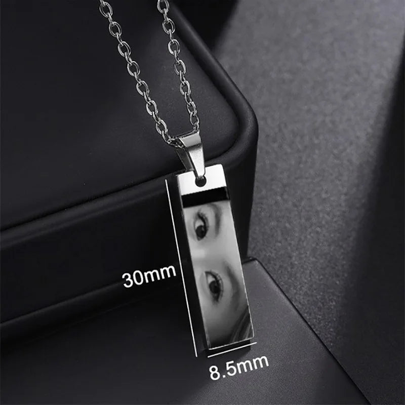 Personalized Eyes Necklace for Men Women Custom Eye Picture Pendant Necklace Engraving Name Necklaces Jewelry Gifts for Him Her