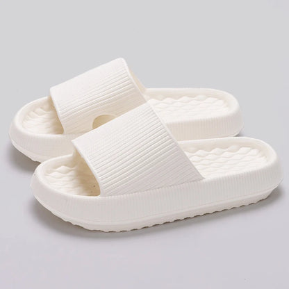 Summer Platform Slippers for Women Lightweight Non-slip Cloud Bathroom Slides Woman Comfortable Soft Sole Beach Slippers 2024