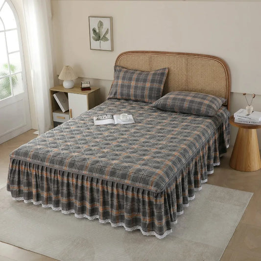 Cotton yarn-dyed padded bed skirt thickened and non-slip single-piece version dust-proof plaid printing, no pillowcase