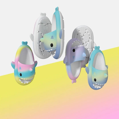 Summer Funny Cute Women Gradient Shark Slippers Men Outdoor Soft EVA Beach Sandals Couple Indoor Floor Non-slip Thick Flip Flops