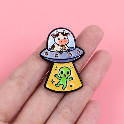 3pcs/Set Alien UFO Enamel Pin Funny Cat and Cow Brooches Lapel Badges Briefcase Backpacks Accessories Decoration Jewelry Gifts
