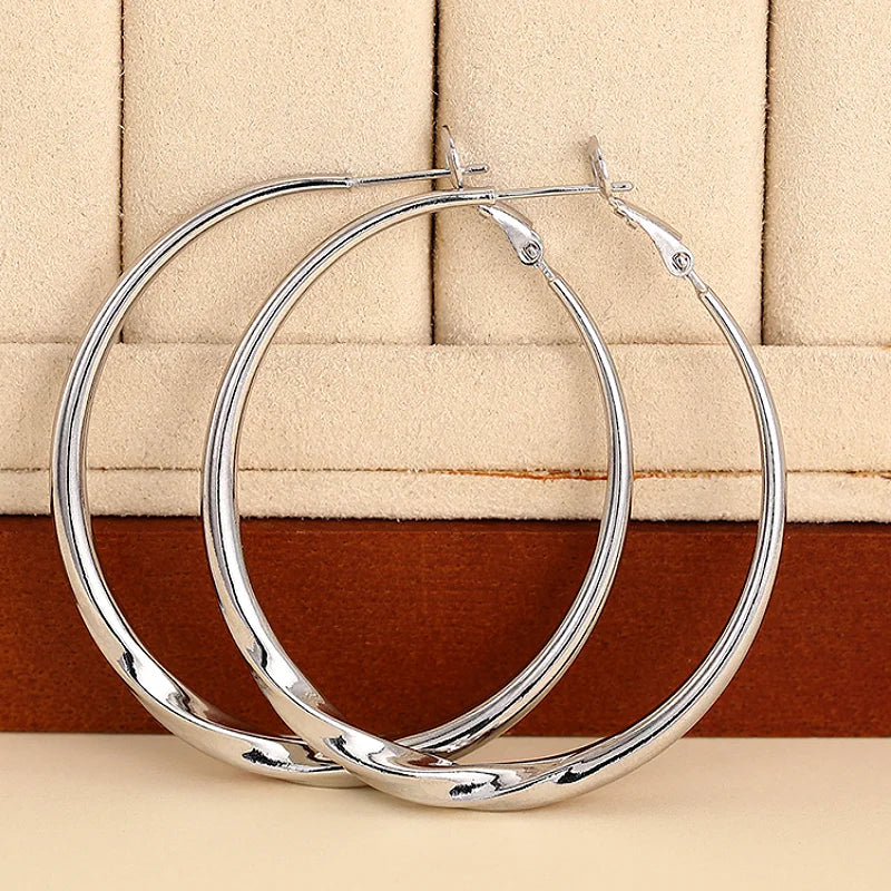 Huitan Trendy Simple Style Silver Color/Gold Color Big Hoop Circle Earrings For Women Wedding Daily Party Versatile Accessories
