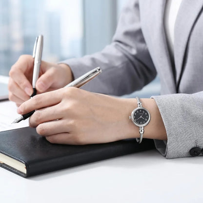 Casual Luxury Bangle Bracelet Retro Alloy Quartz Watch Wristwatch Chain Watches Ladies